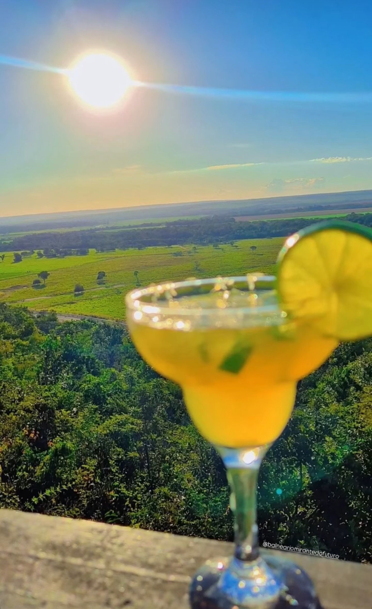 Drink com vista panorâmica do mirante